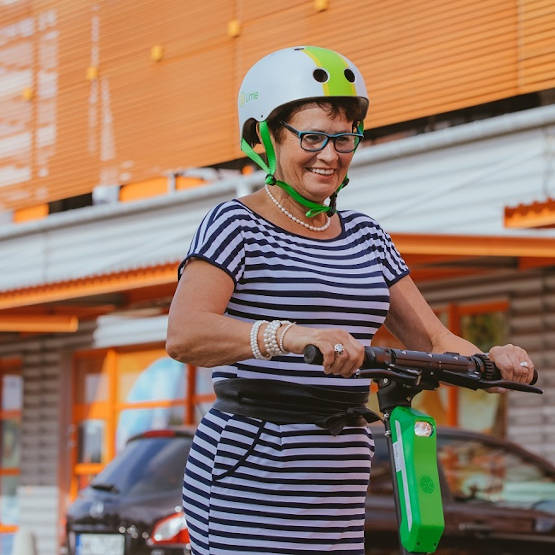 Lime rozdaje (niektórym) kody na darmowe przejazdy, chwali się 5 milionami