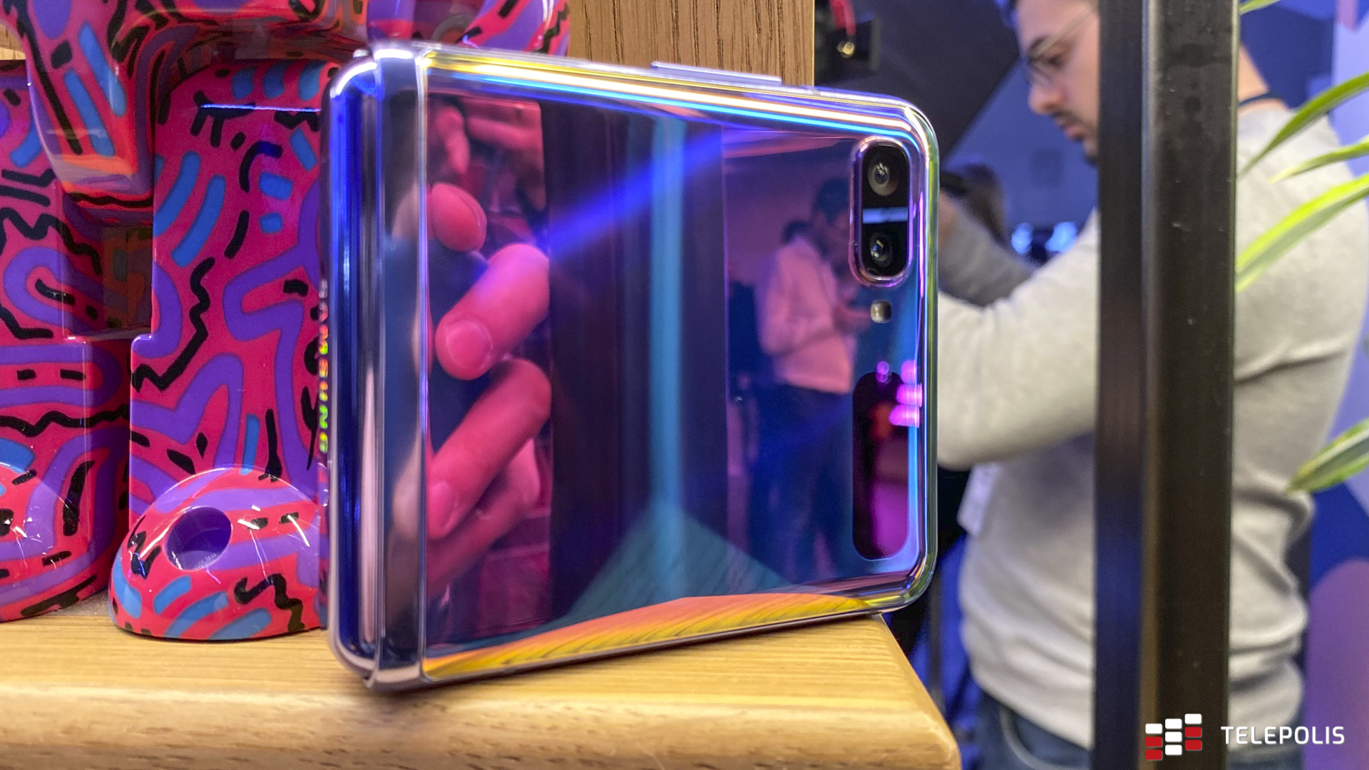 "Dramat" Samsunga. Galaxy Z Flip sprzedaje się świetnie - trzeba zwiększyć produkcję