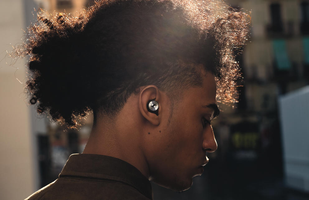 Sennheiser prezentuje słuchawki MOMENTUM True Wireless 2 z tłumieniem ANC