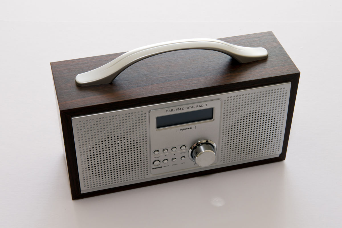 Cyfrowe radio uporządkowane: koniec z odbiornikami, które nie gwarantują odbioru DAB+