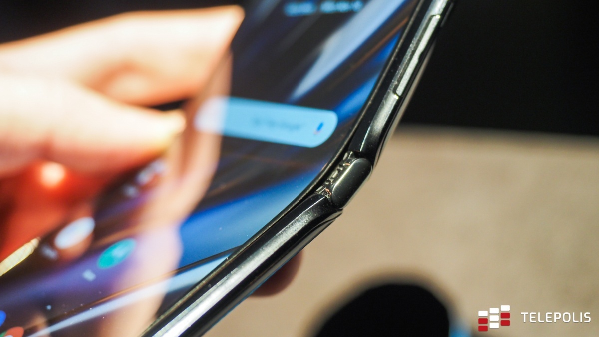 Motorola RAZR używa bezpiecznej technologii firmy Thales