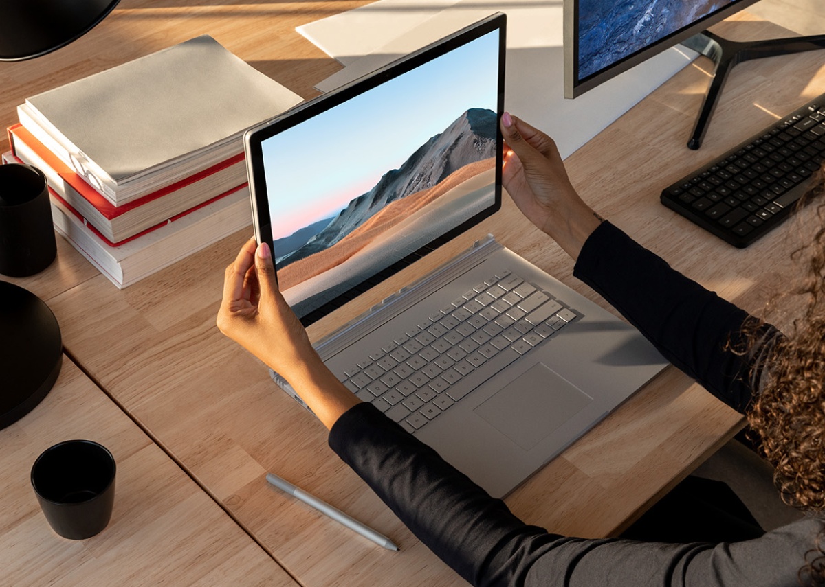 Microsoft zaprezentował nowe urządzenia: Surface Go 2, Surface Book 3, Surface Headphones 2 i Surface Earbuds