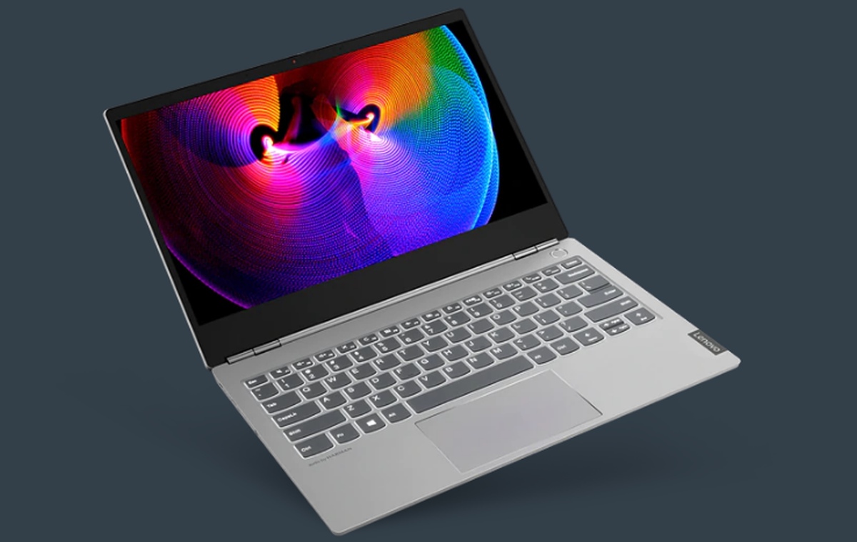 Weź udział w konkursie ThinkFootball i wygraj laptop Lenovo