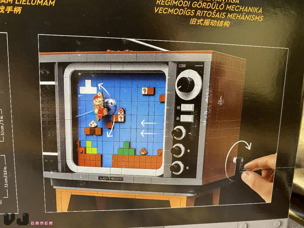 Konsola NES w wersji LEGO wraz z telewizorem - również z klocków LEGO