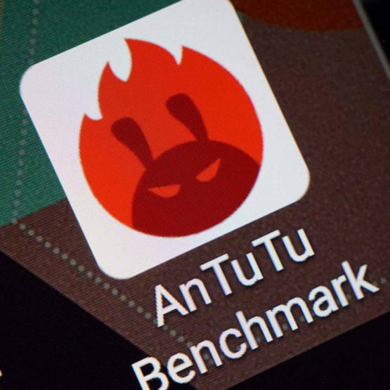 AnTuTu, nowy wróg Google. Benchmark blokowany jest przez Play Protect