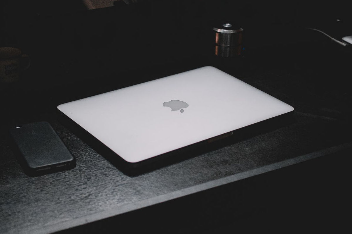 Jedenaste: nie pirać programów, bo złapiesz ransomware na swoim drogim MacBooku