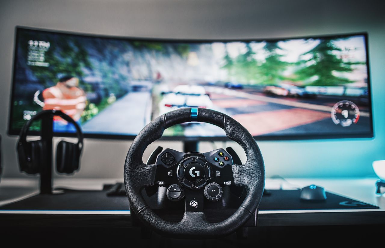 Logitech prezentuje G923 - kierownicę z TRUEFORCE, kompatybilną z PC oraz PlayStation