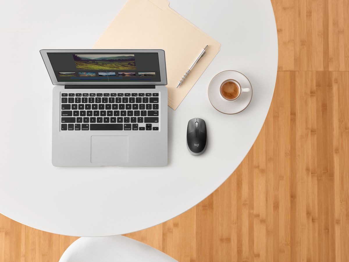 Logitech M190 - myszka zaprojektowana z myślą o większych dłoniach