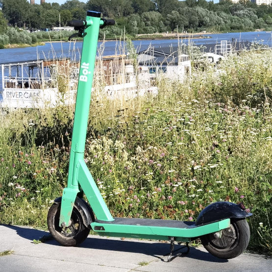 E-hulajnogi: 8 km/h po chodniku. Nowy pomysł Ministerstwa Sprawiedliwości