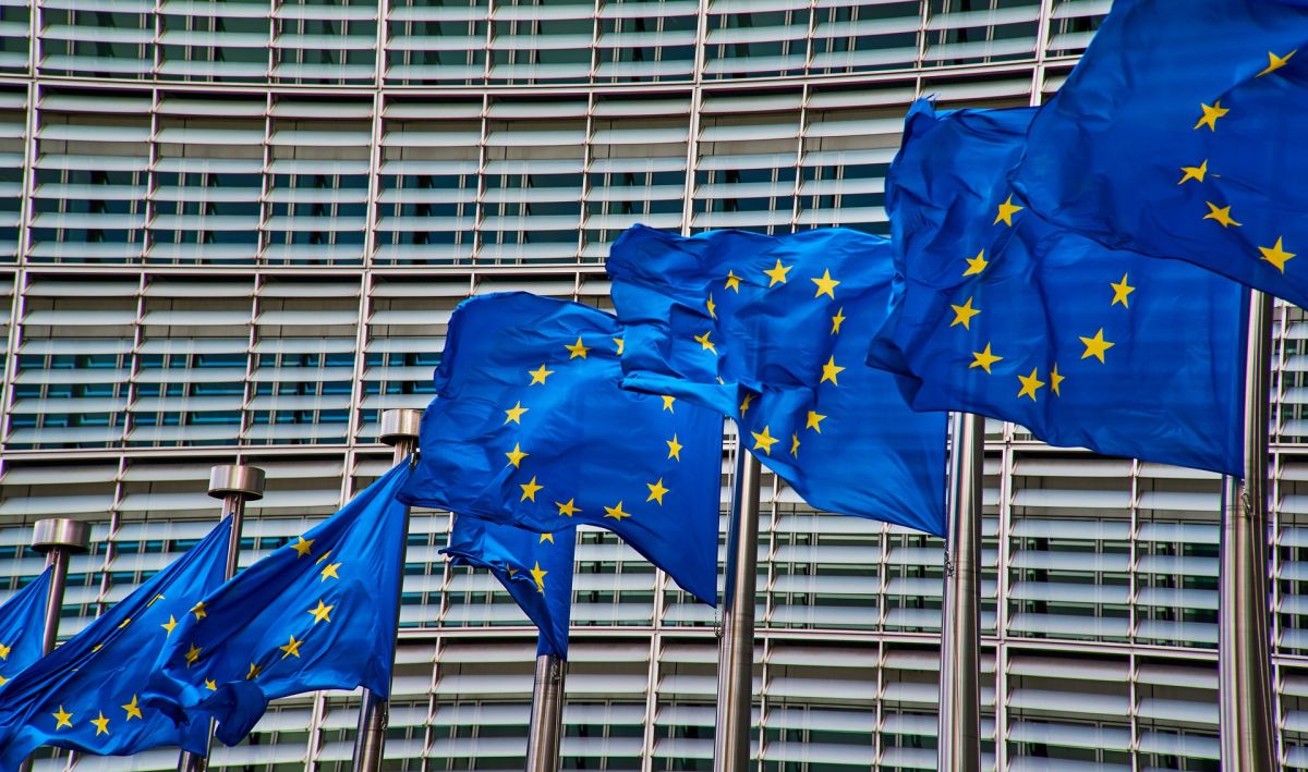 Komisja Europejska: UOKiK ma ocenić skutki utworzenie wspólnego przedsiębiorstwa przez Cyfrowy Polsat i Discovery