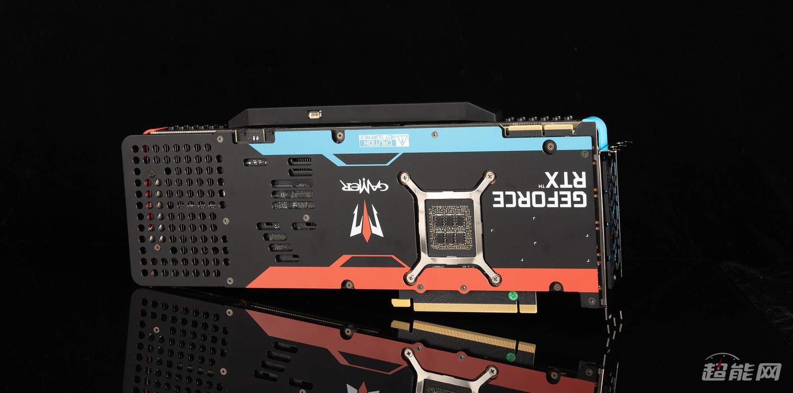 GALAX prezxentuje własną wersję GeForce RTX 3090. Trochę jak klocek LEGO