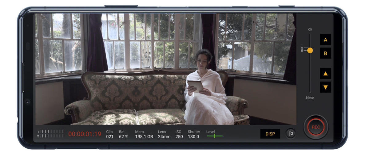Sony Xperia 5 II - flagowiec mieszczący się w kieszeni