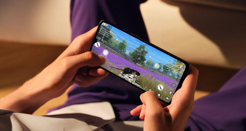 Oppo A73 już w Polsce! Dobra cena i słuchawki Oppo W11 w prezencie