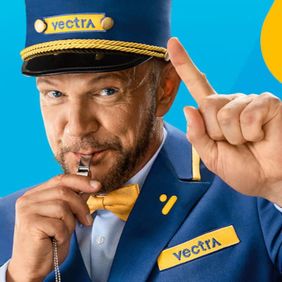 Vectra: dekoder Android TV 4K i nowa oferta z usługami TV Smart i Smart Multiroom. Czarek będzie czarował...