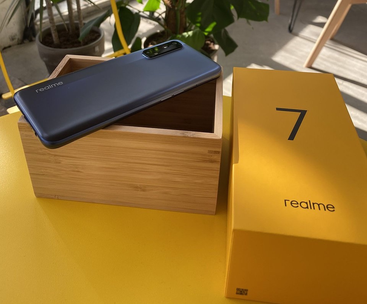 Realme 7 - niedrogi telefon dla graczy dostępny w polskich sklepach