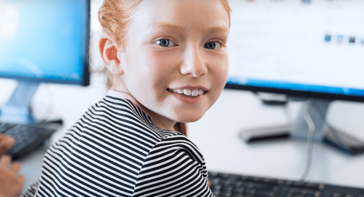 T-Mobile Polska i Fundacja Digital University prowadzą ogólnopolski projekt edukacyjny B.Net