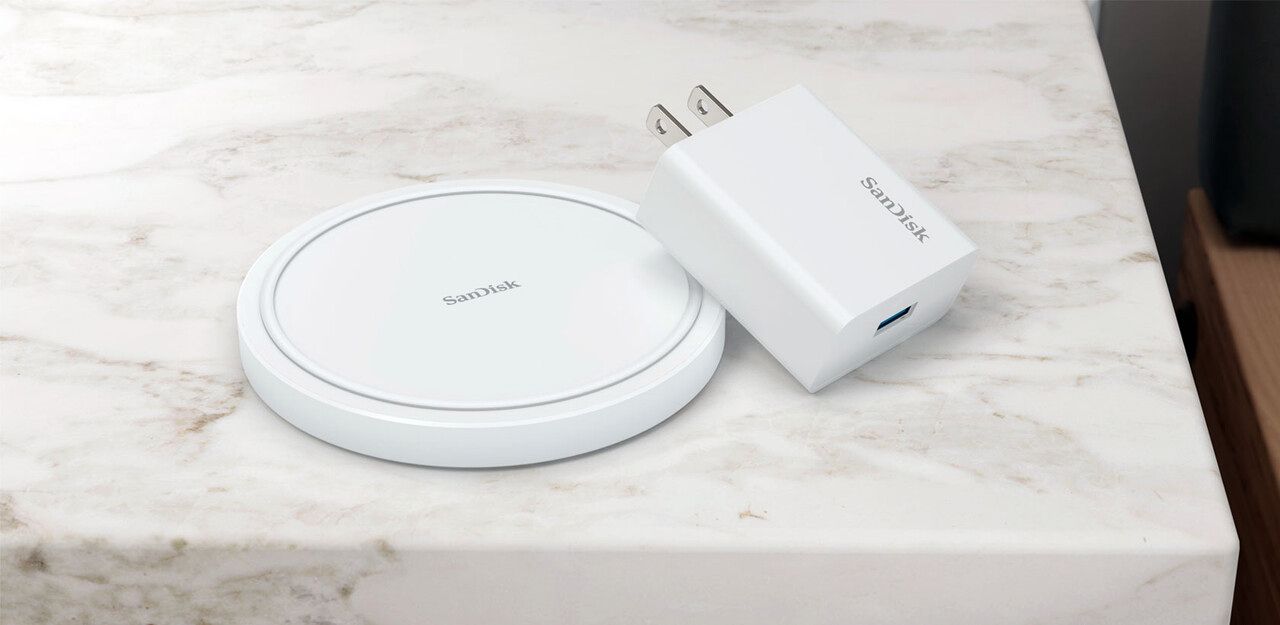 SanDisk Ixpand - Western Digital prezentuje bezprzewodową ładowarkę z funkcją backupu danych oraz nośnik flash dual-drive