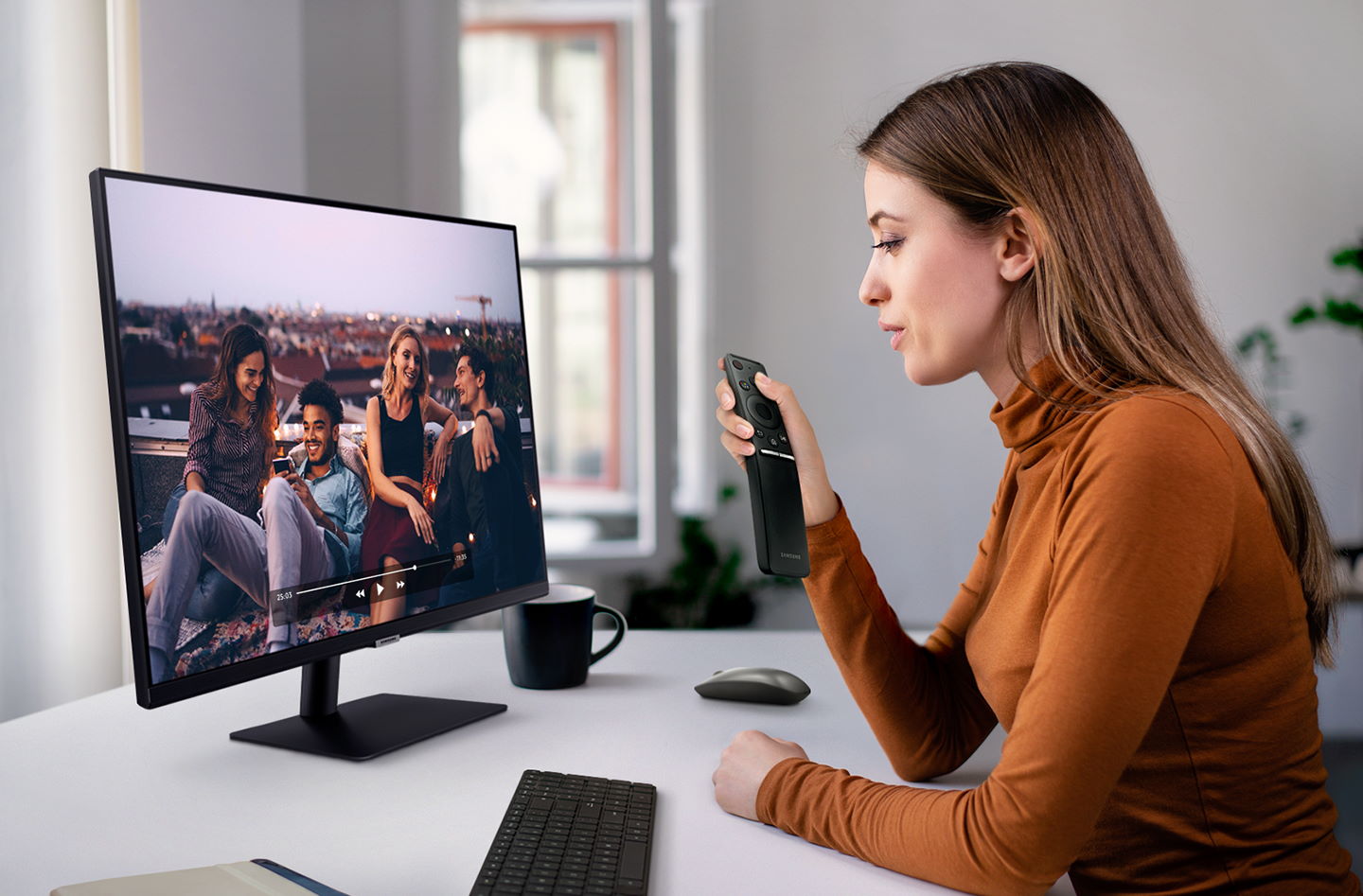 Samsung prezentuje monitory M5 i M7 z wbudowanym Smart Hub