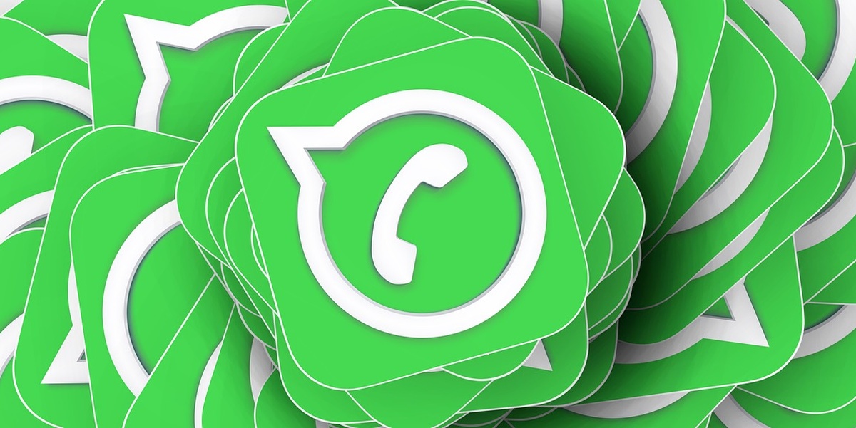 WhatsApp się ugiął - przekaże Twoje dane Facebookowi dopiero w maju