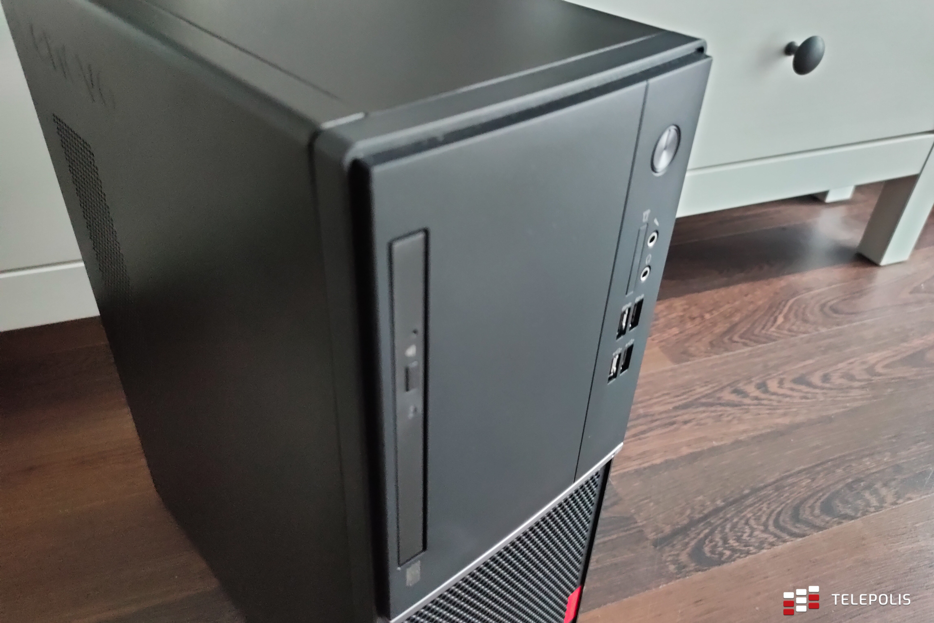 Lenovo V55t - test taniego komputera do biura i domu