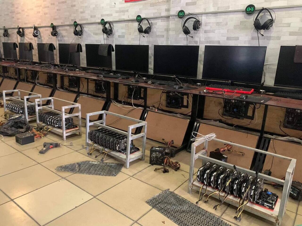 Już nawet kafejki internetowe zaczynają kopać kryptowaluty