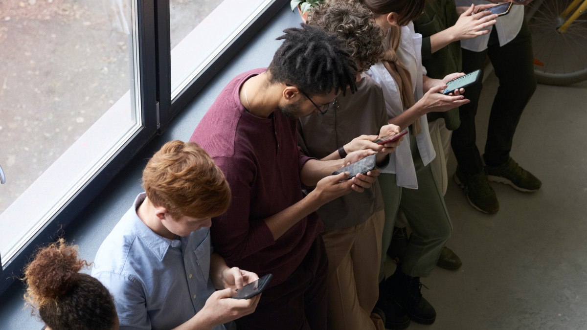 Android i iOS śledzą użytkowników bez ich zgody