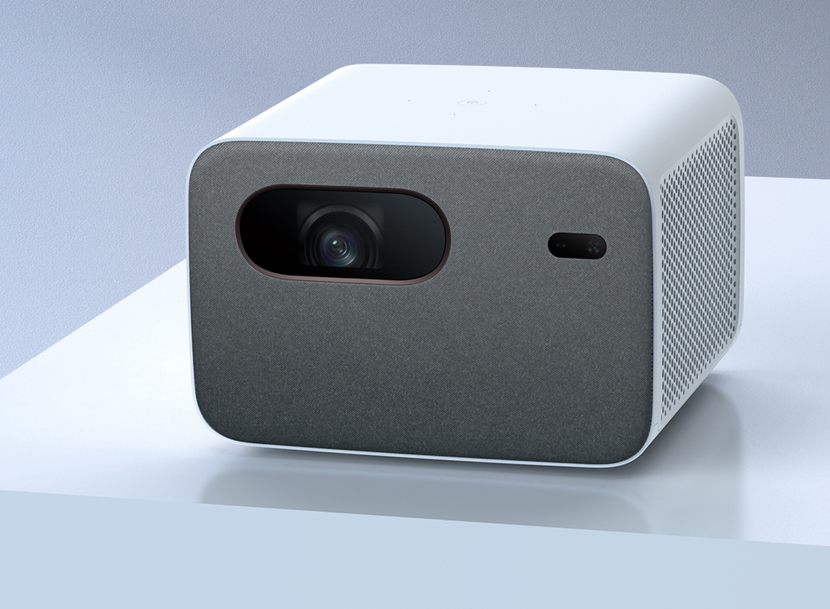 Mi Smart Band 6 i Mi Smart Projector 2 Pro to kolejne nowe produkty Xiaomi