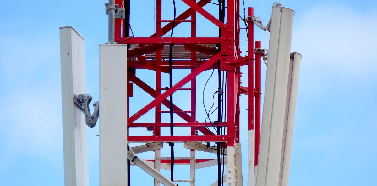 KoLiber nie chce wykluczeń z 5G. „Rządowy projekt ustawy o KSC podniesie ceny usług telekomunikacyjnych”