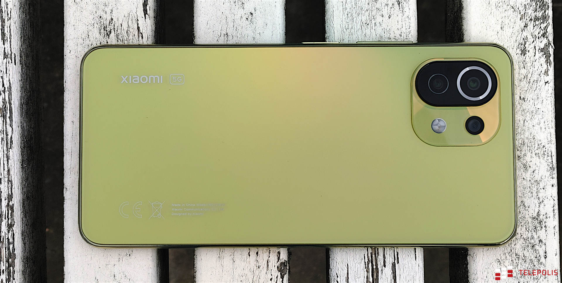 Xiaomi Mi 11 Lite 5G - czy warto postawić na średniaka Xiaomi?