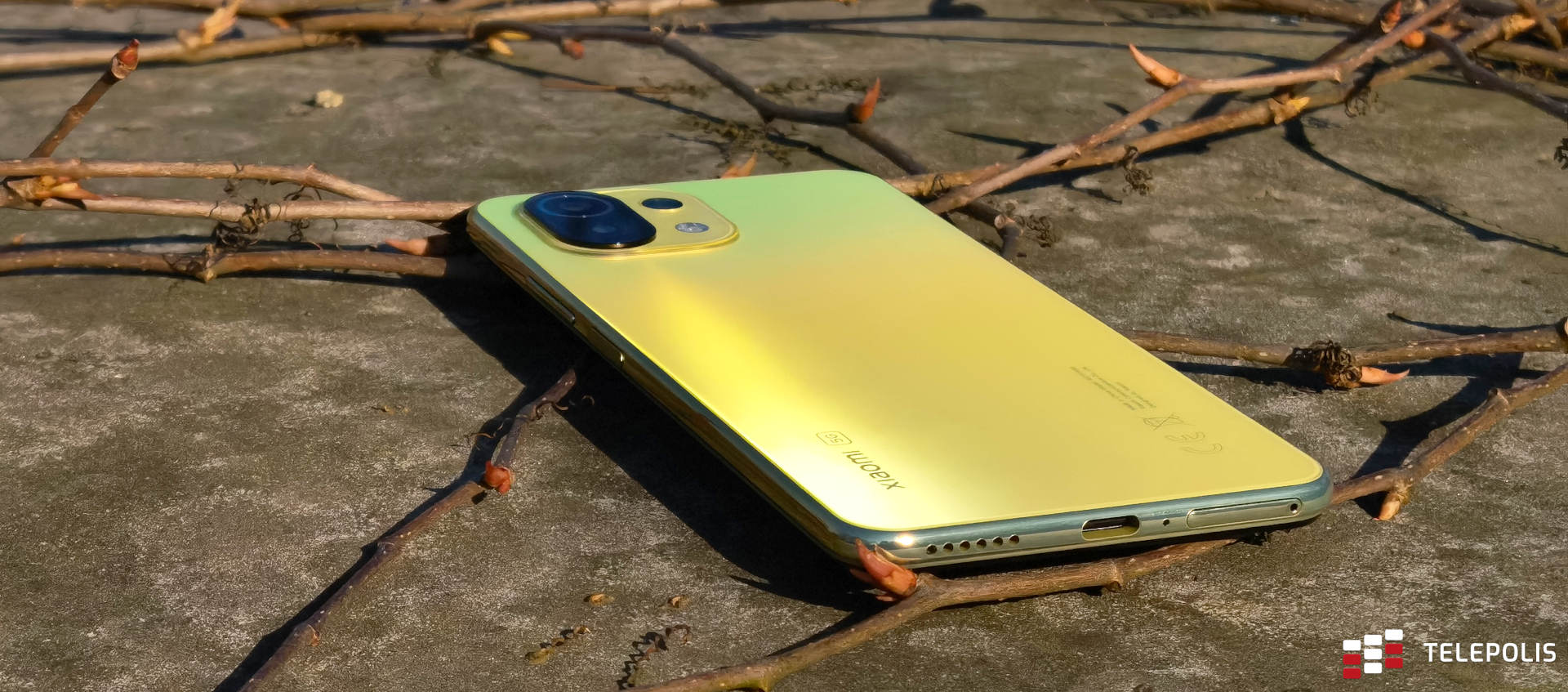 Xiaomi Mi 11 Lite 5G - czy warto postawić na średniaka Xiaomi?