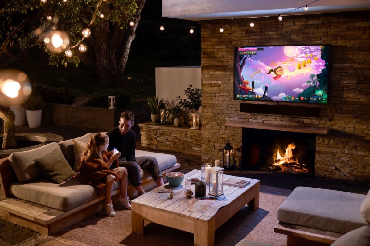 Samsung wprowadza do Polski projektor The Premiere i telewizor The Terrace