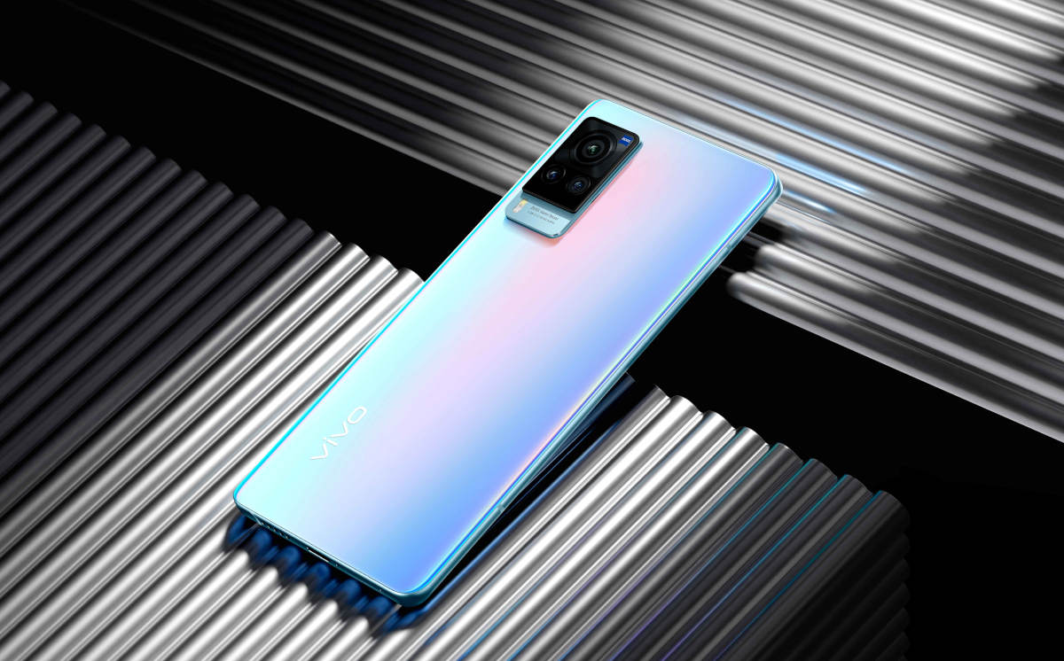 Vivo X60 Pro 5G wchodzi do Polski. W promocji drugi smartfon Vivo za darmo