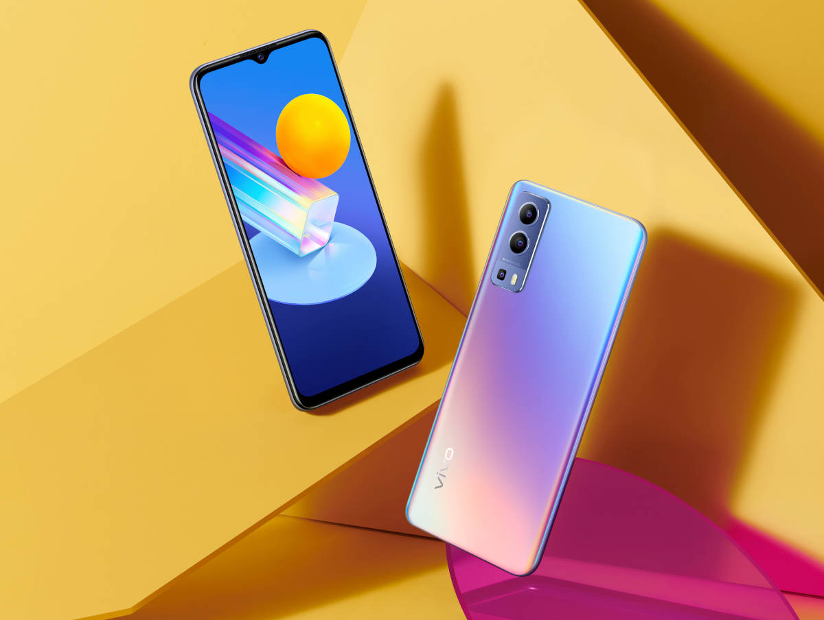 Vivo Y72 5G zadebiutował w Polsce. W promocji słuchawki gratis