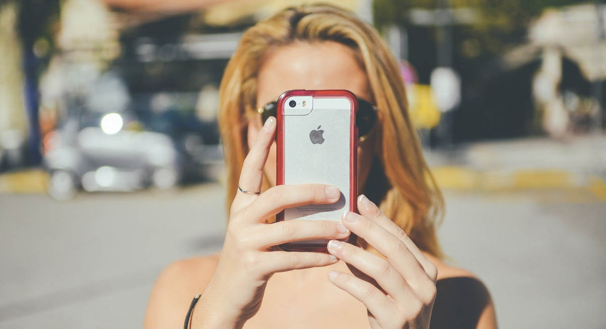 Aplikacja w Apple App Store wymuszała pozytywne oceny. Deweloper zarobił na tym miliony dolarów
