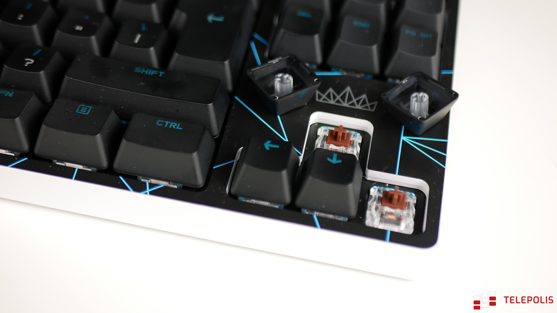 Logitech G Pro K/DA | szybki test klawiatury dla miłośników League of Legends