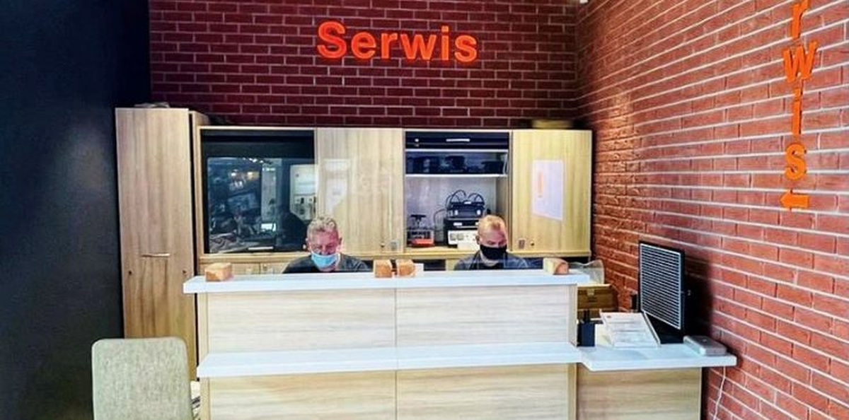 Orange Smart Care: co 9,3 minuty nowe zgłoszenie uszkodzonego smartfonu