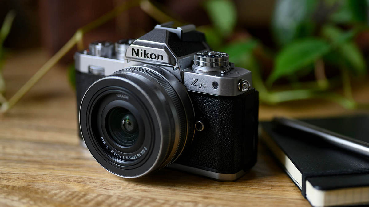 Nikon Z fc to nowy aparat dla fanów stylu retro