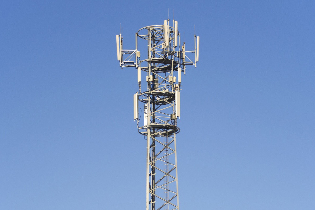 Samsung pokazał nowy sprzęt dostępowy 5G ze zintegrowanymi antenami