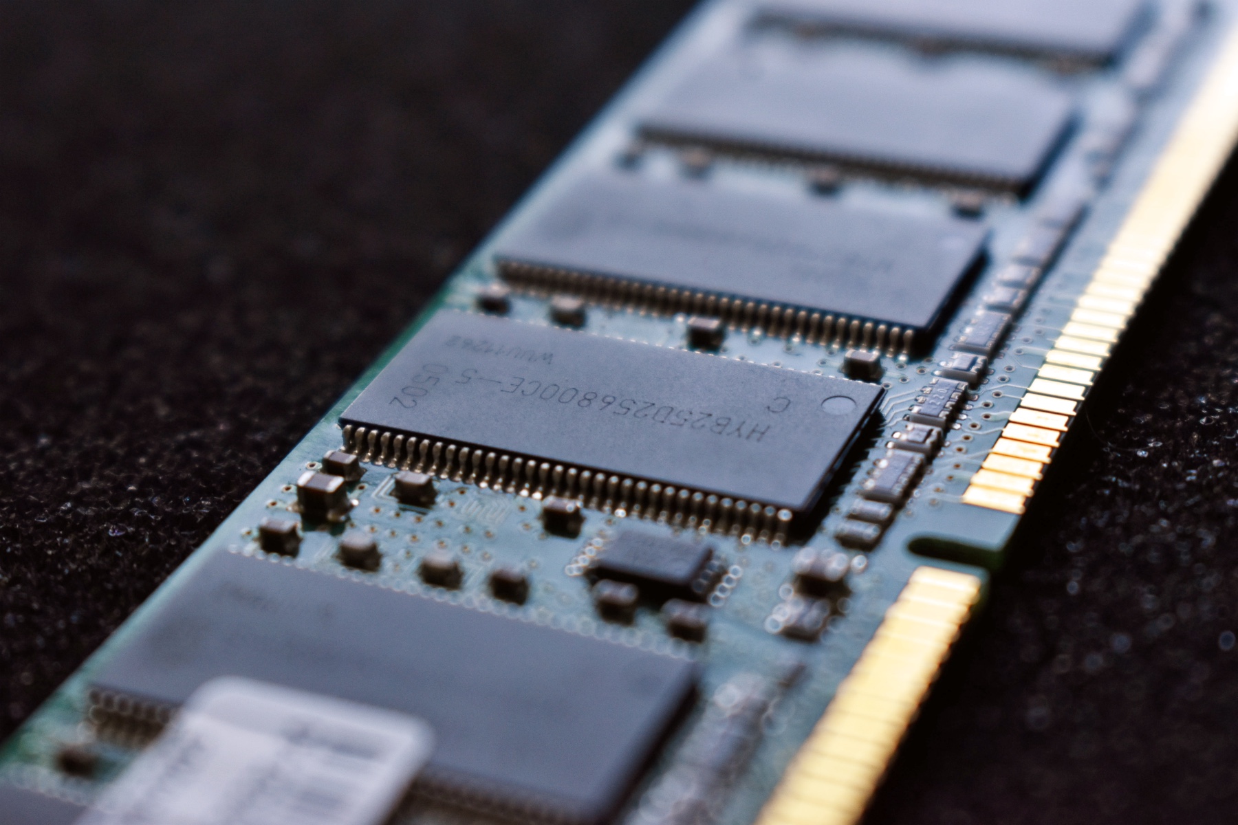 Wadliwy DRAM z fabryk SK Hynix? Tak, był, ale mniej