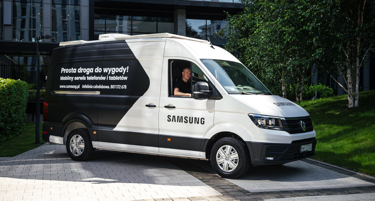 Samsung podjedzie pod Twój dom i naprawi zepsuty smartfon
