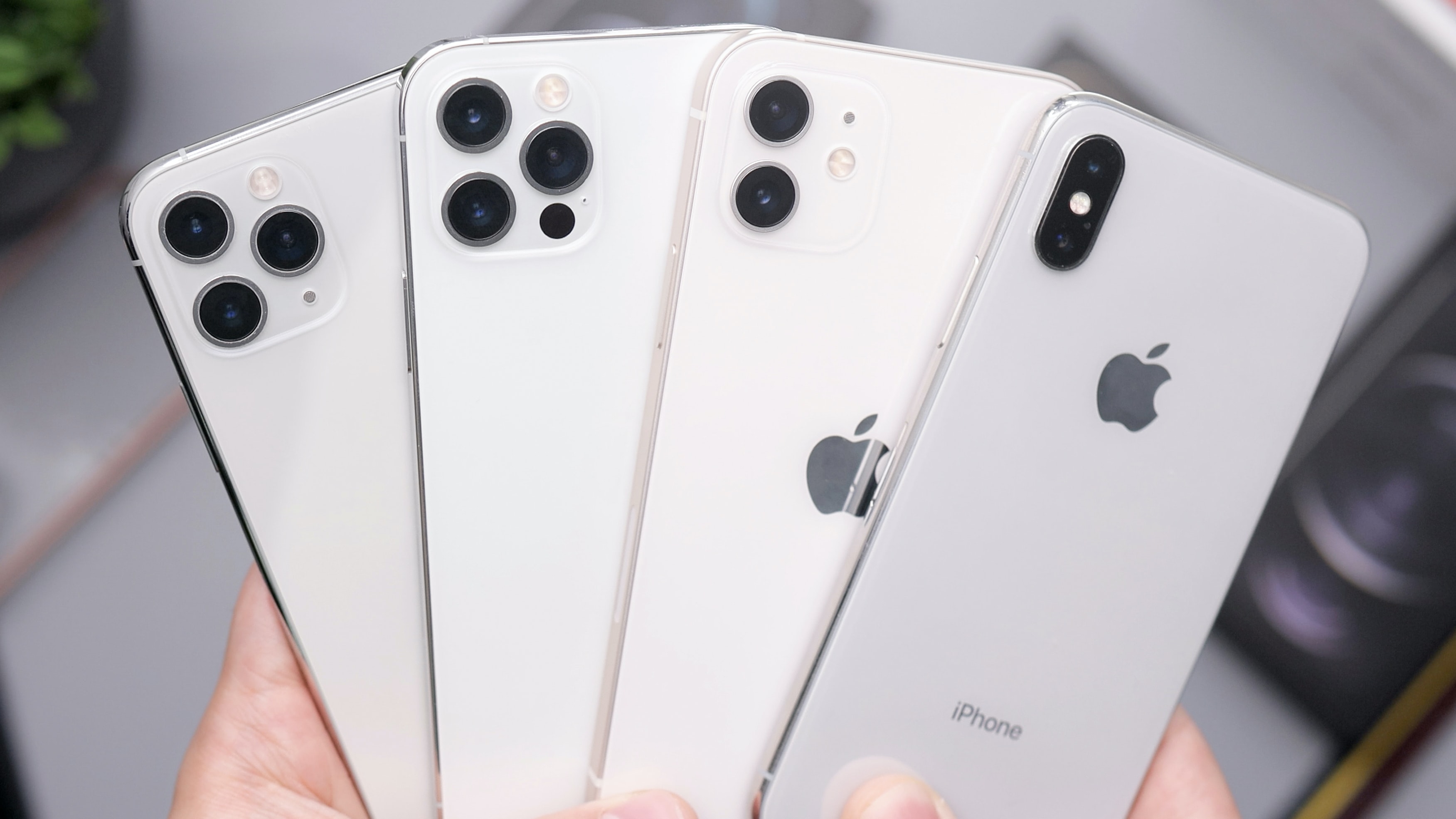 Pajacyki: Sprzedał służbowego iPhone'a. Około 1800 razy