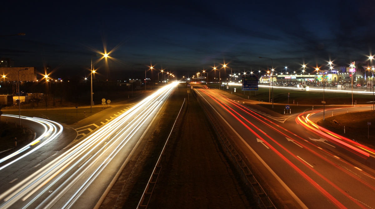 Internet w Polsce przyspieszył o 20% – ranking SpeedTest.pl za pierwsze półrocze