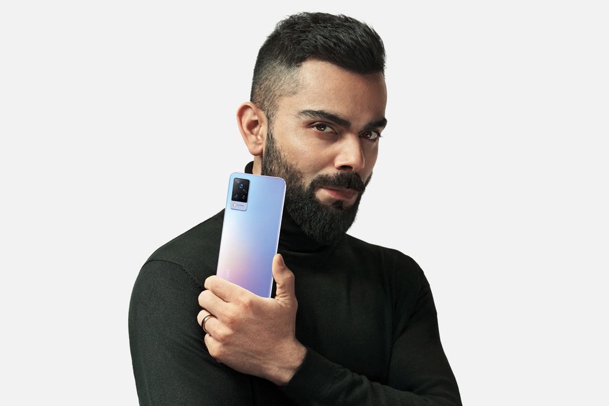 Vivo V21 5G zmierza do Polski. To idealne narzędzie dla miłośników selfie