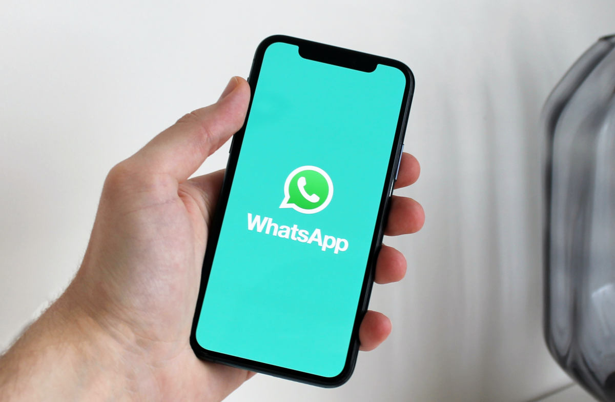WhatsApp wyłączył infolinię talibów w Kabulu. Tym razem przesadził?