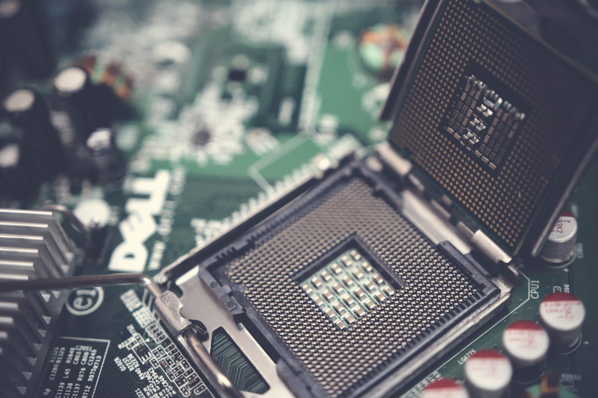 Apple i AMD mają problem. Intel dogadał się z TSMC