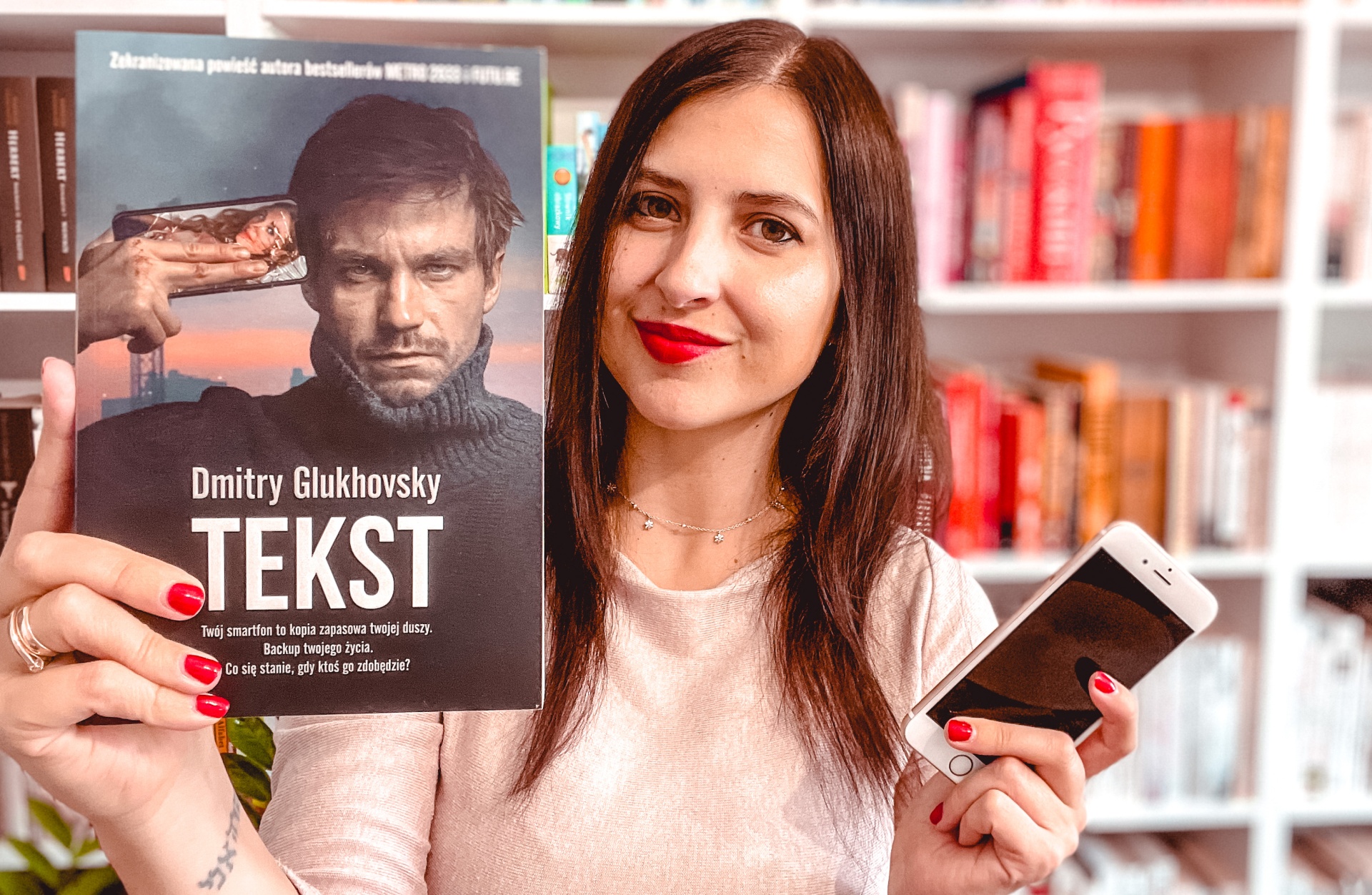 Tajemnicze morderstwo młodej dziewczyny. Nie wiesz, kto Cię właśnie obserwuje
