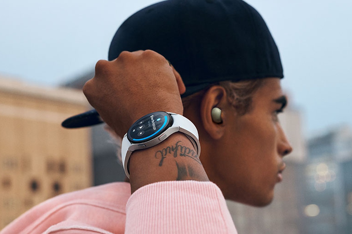 Kup zegarek z serii Samsung Galaxy Watch4 i odzyskaj do 300 zł