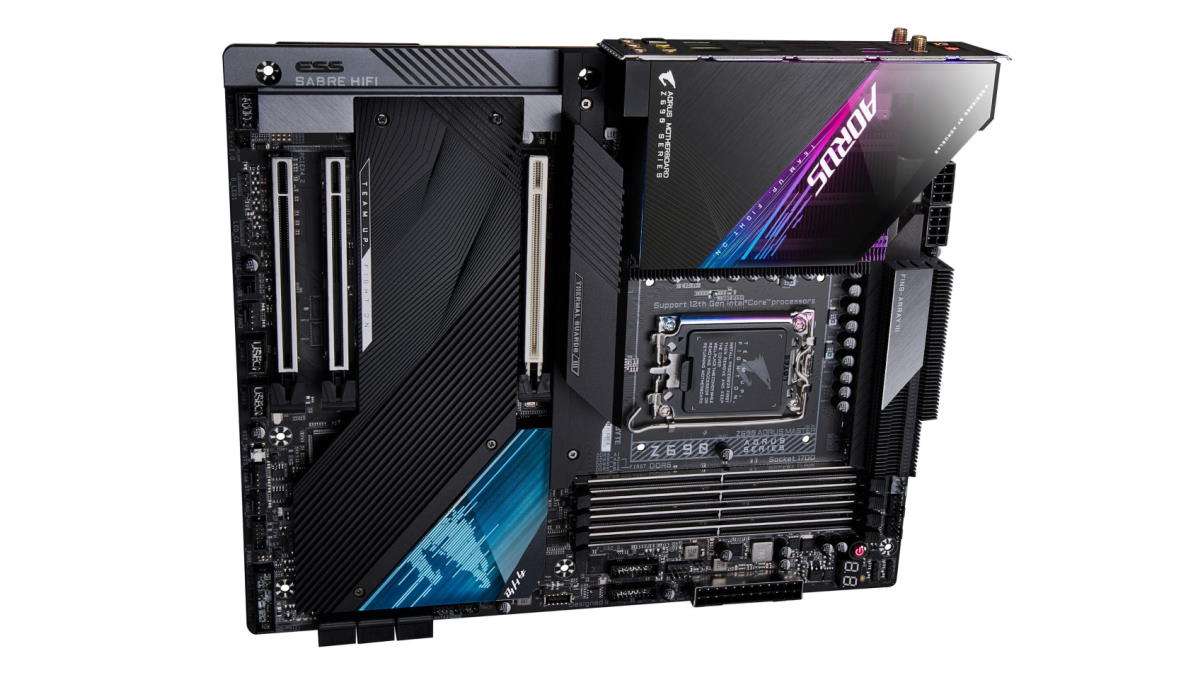 Płyta główna Z690 na pierwszych zdjęciach - LGA1700, DDR5 i PCIe 5.0