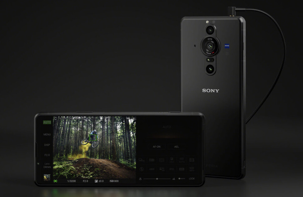 Sony Xperia PRO-I to już nie smartfon. To kompaktowy aparat z telefonem
