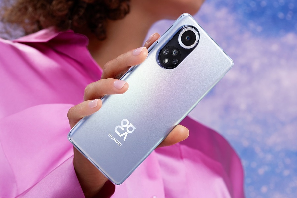 Huawei Nova 9 i Nova 8i teraz w zestawie z opaską Huawei Band 6